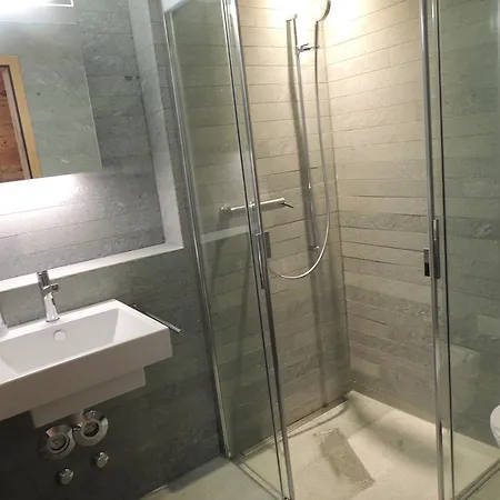 Sportlodge Las Stailas Guest house