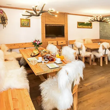 Guest house Sportlodge Las Stailas