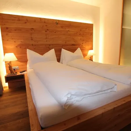 Sportlodge Las Stailas Guest house